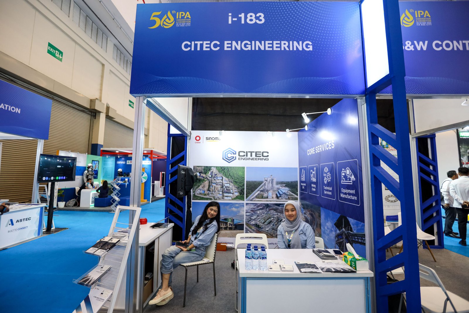 EX2_8564.jpg